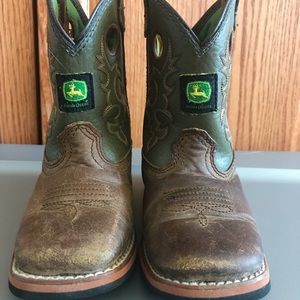 John Deere boys boots, size 6 infant/toddler.